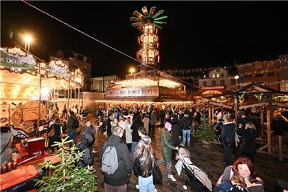 Escher Weihnachtsmarkt auf dem Rathausplatz
