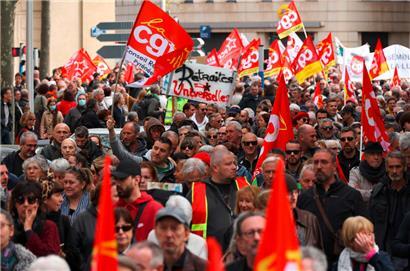 Et les manifestations continuent
