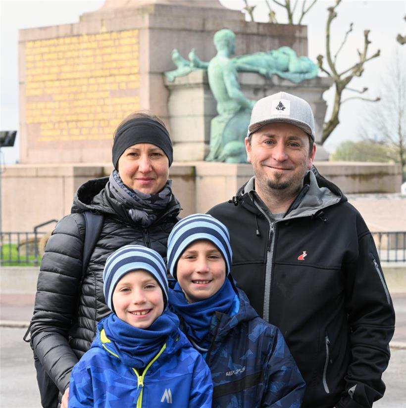 Eva und René Sampl sowie den Söhnen Tobias und Maximilian aus Deutschland gefäll...