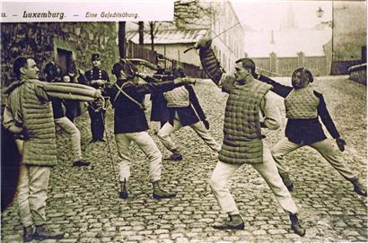 Exercices de soldats volontaires sur le plateau du Saint-Esprit (avant 1914)
