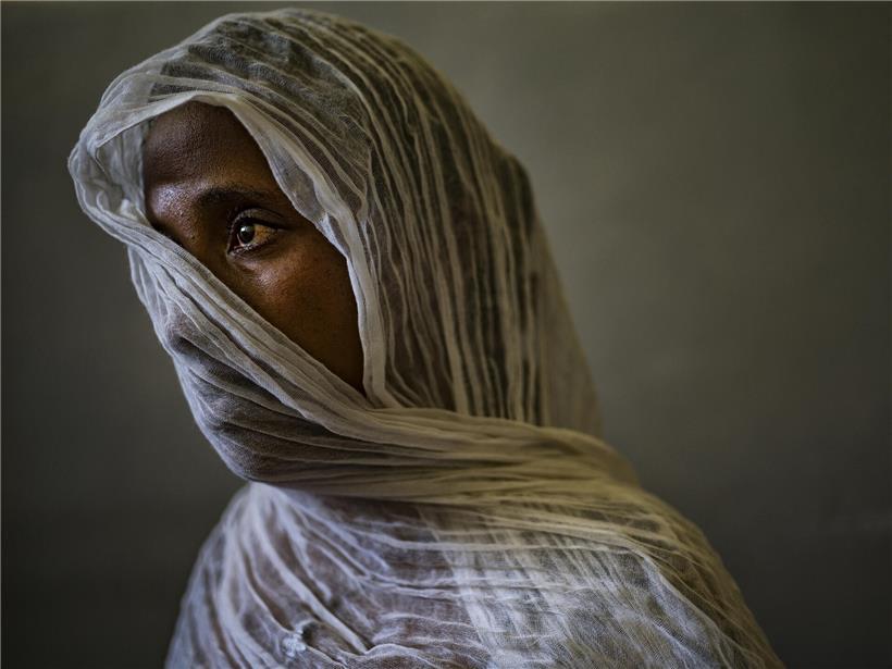 Eyerus vertraute der Kriegsfotografin ihre Geschichte an, die von wiederholten sexualisierten Angriffen geprägt ist (2021)