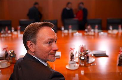 FDP-Finanzminister Christian Lindner will wieder aus dem von ihm mit ausgehandelten Kompromiss zum deutschen Haushalt ausscheren
