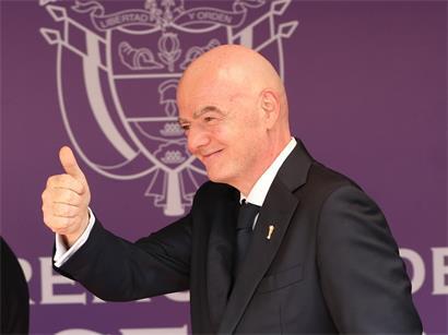 FIFA-Präsident Gianni Infantino trifft zur Amtseinführung des neuen kolumbianischen Präsidenten de la Espriella ein