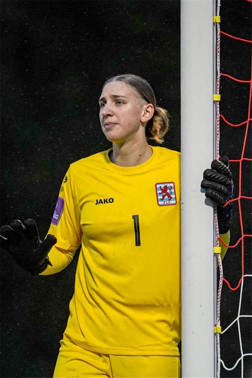 FLF-Keeperin Lucie Schlimé
