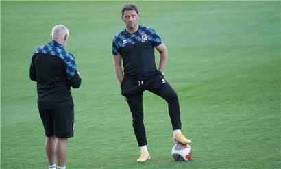 FLF-Nationaltrainer Luc Holtz (r.) und Mario Mutsch (l.)
