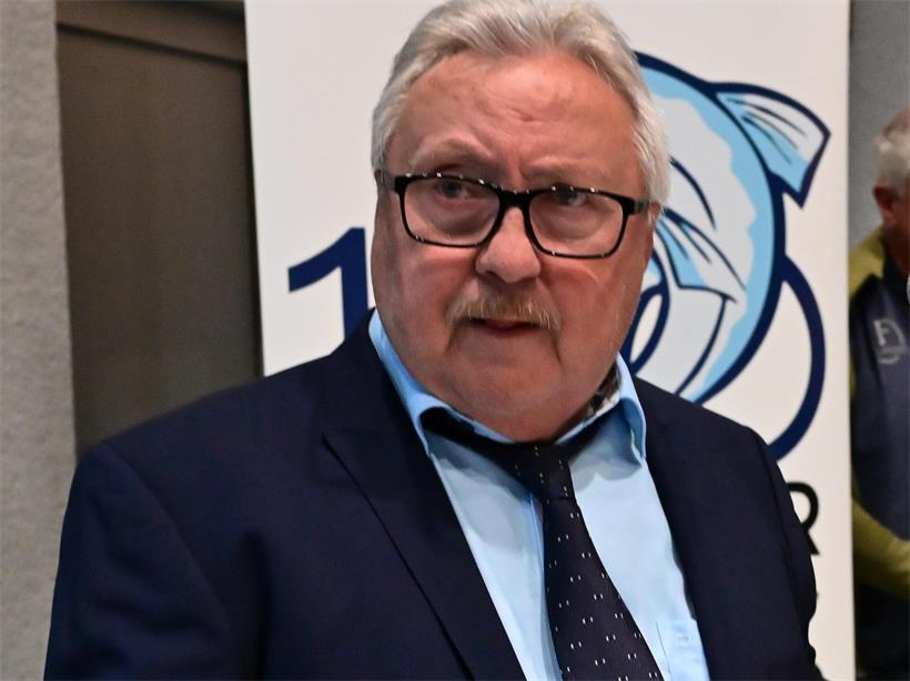 Sportfischer beklagen den schlechten Zustand der Flüsse und Bäche FLPS-Präsident Serge Petro begann die Feierlichkeiten mit seiner Begrüßungsrede