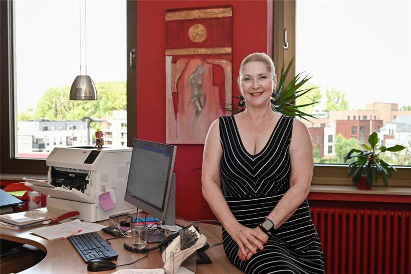 Fabienne Diederich in ihrem Büro im Schifflinger Rathaus
