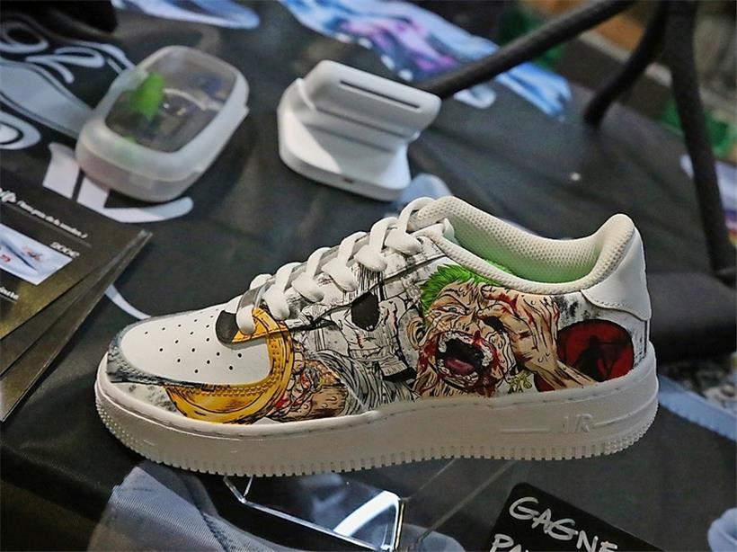 Fabrice personalisiert Sneaker und trifft damit voll den Nerv der Zeit
