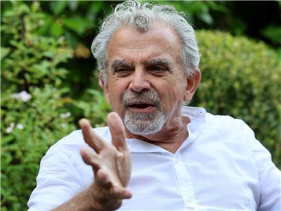 Fari Khabirpour setzt sich für ein Ende des Mullah-Regimes und eine demokratische Zukunft im Iran ein