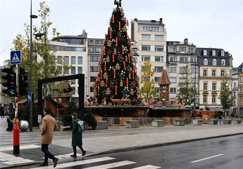 Fast startklar: Noch sind der „Niklosmaart“ und die anderen Märkte in der Hauptstadt geschlossen, doch schon am Freitag wird das anders sein
