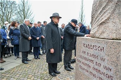 Feierliche Gedenkveranstaltung am Shoah-Memorial zum Internationalen Holocaust-Gedenktag am 27. Januar