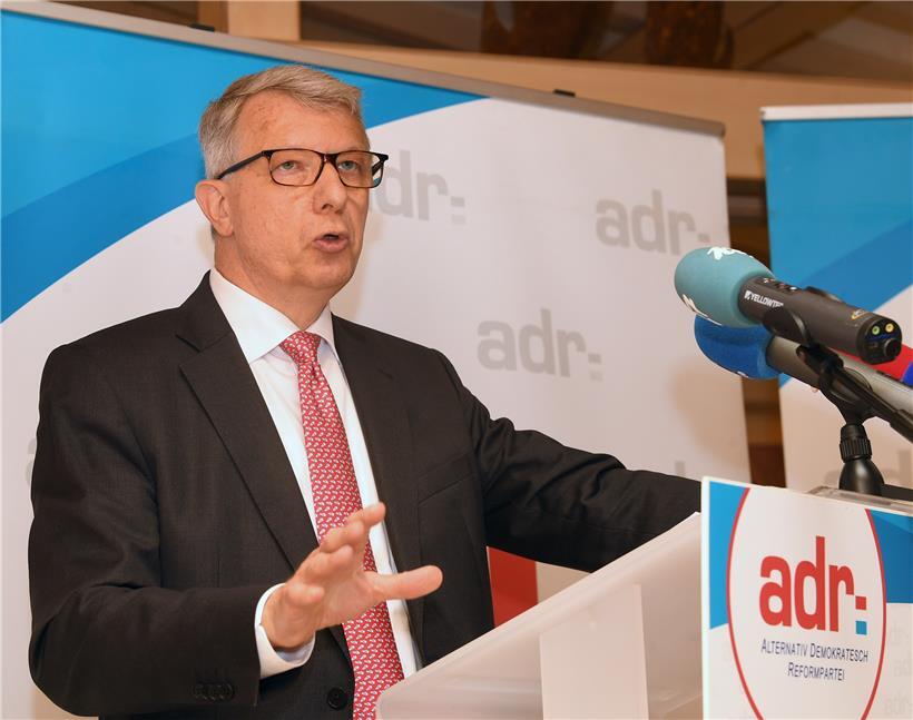 Fernand Kartheiser, parlamentarischer Nachfolger von Gast Gibéryen, pocht auf althergebrachte familienpolitische Werte  
