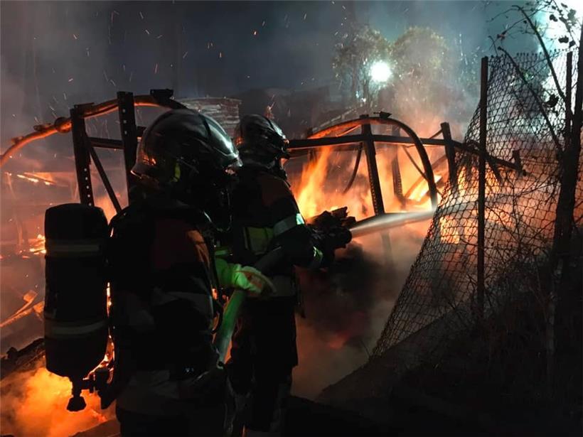 Feuerwehrleute werden von Beginn an darauf geschult, Gefahren und Risiken in Notfallsituationen richtig zu erkennen
