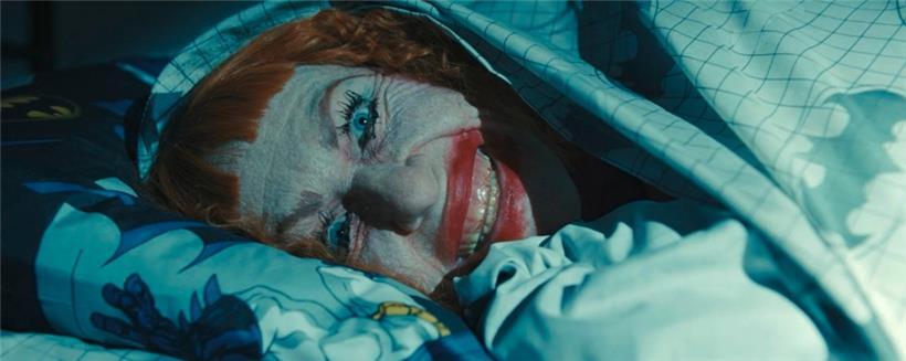 Figuren wie aus dem Horror-Bilderbuch: Amy Madigan in „Weapons“
