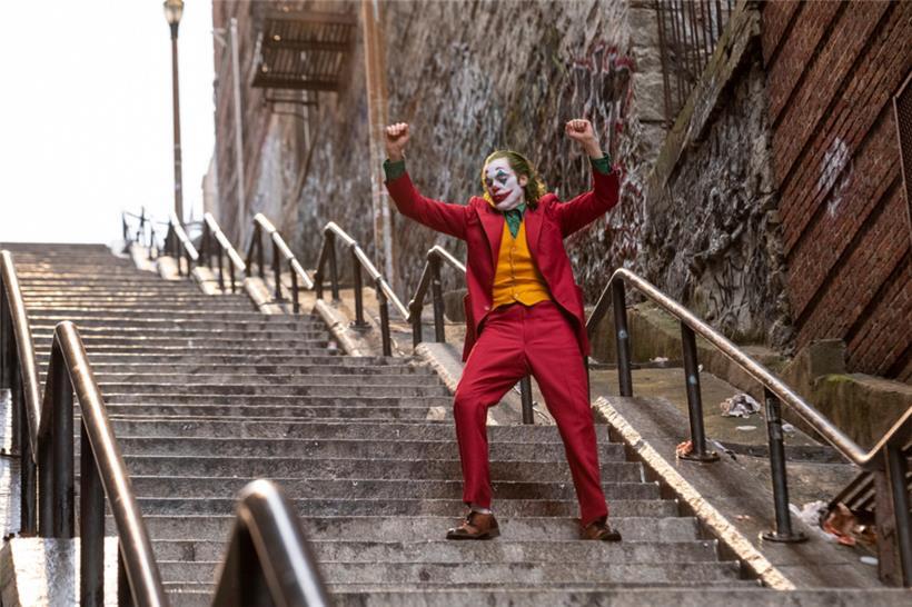 Filmszene aus „Joker“ (2019) vom Regisseur Todd Phillips 
