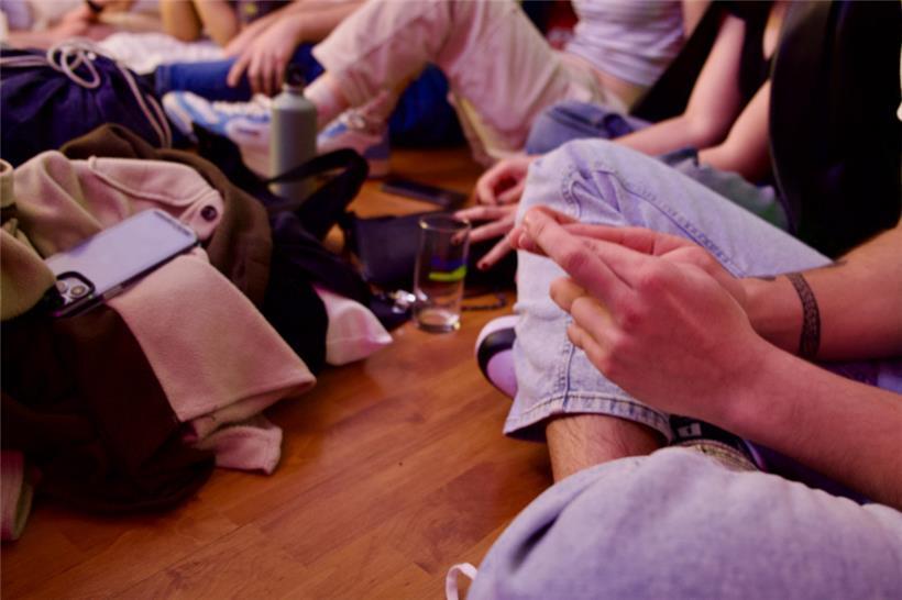 Fingers crossed: Daumen drücken für den eigenen Favoriten