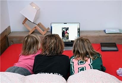 „Fir eng gesond Screen-Life-Balance vun eise Kanner“: Mit der Kampagne werden vor allem die Eltern in die Verantwortung genommen
