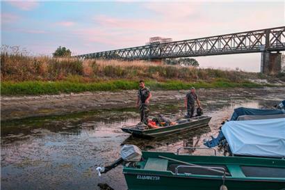Fischer haben am Po mit den Tiefstständen zu kämpfen 
