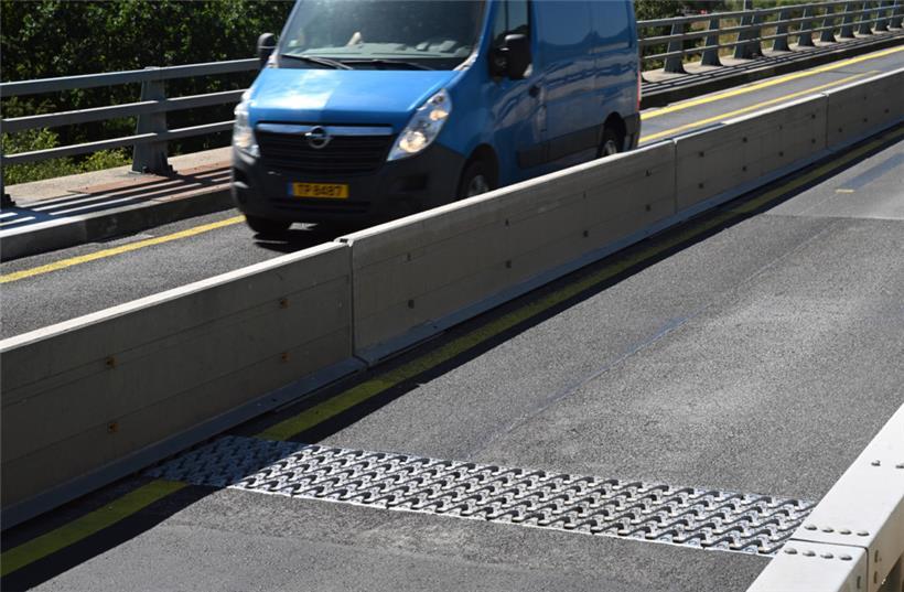 Fließender Übergang: die Dehnungsfuge auf der Gegenfahrbahn