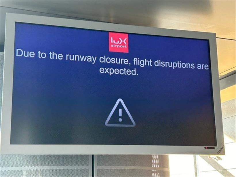 Fluggäste am Flughafen mussten sich am Mittwochmorgen auf lange Wartezeiten einstellen
