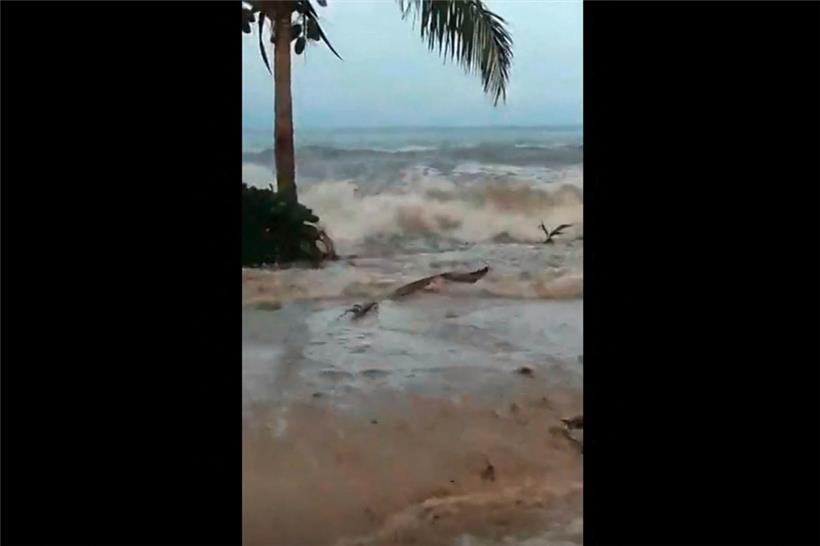 Flutwellen treffen am Sonntag auf Fidschi an Land
