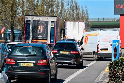 Foetz wird täglich von Autoschlangen geplagt

