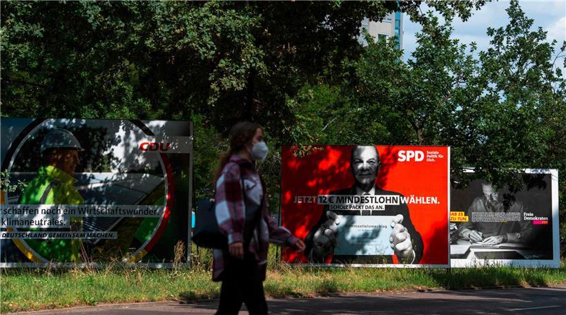 Forsa zufolge hätten im Moment vier Dreierkoalitionen eine regierungsfähige Mehrheit, darunter drei unter Führung der SPD
