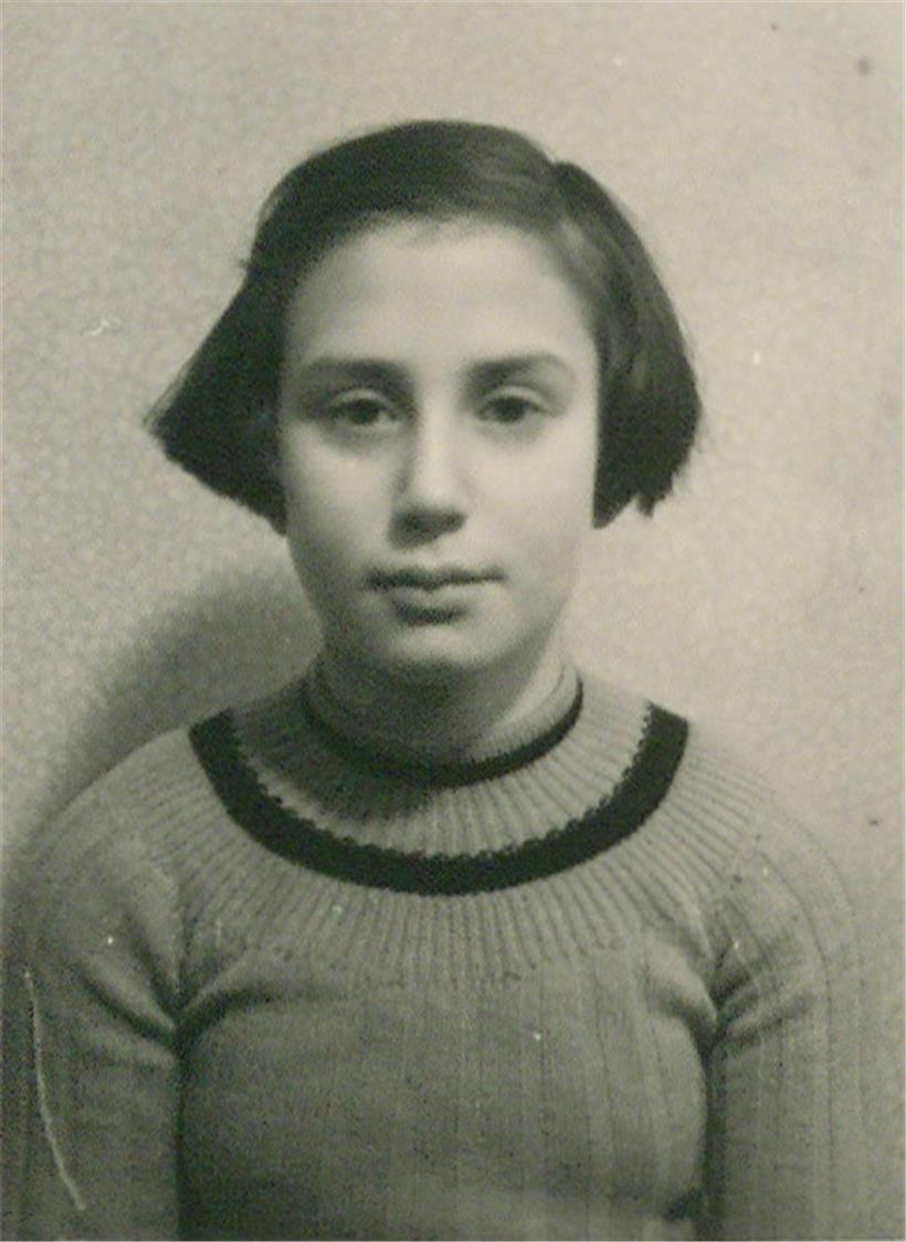 Foto von Edith Löwenstein auf ihrer Anmeldeerklärung in Luxemburg-Stadt 1939
