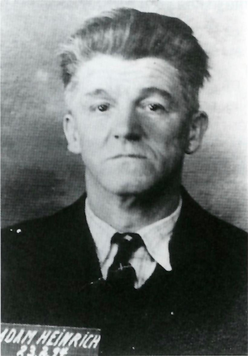 Foto von Henri Adam auf dem vom deutschen Besatzer ausgestellten Arbeitsausweis 1941
