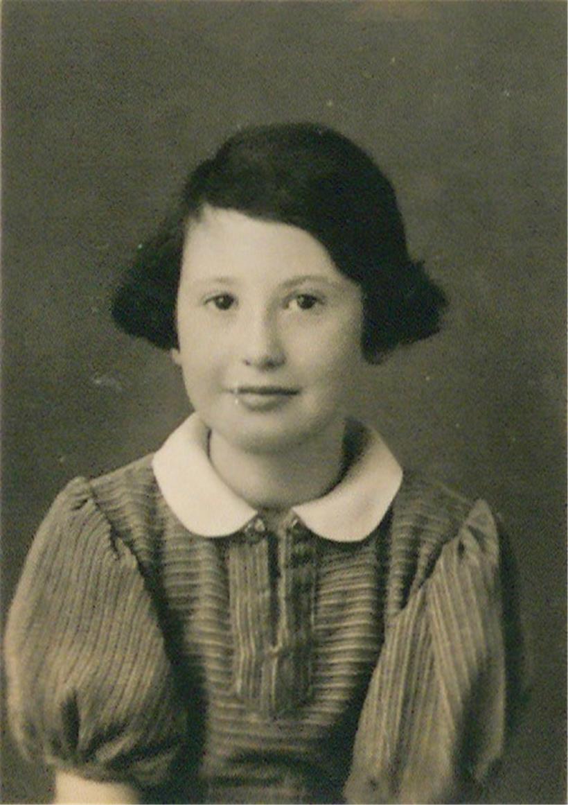 Foto von Margot Löwenstein auf ihrer Anfrage für eine Identitätskarte für Ausländer 1940
