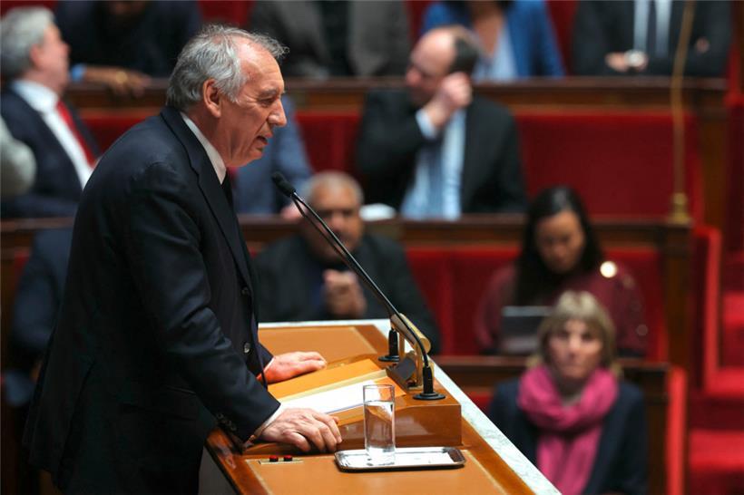 Francois Bayrou, Premierminister von Frankreich, gibt vor den Abgeordneten der Nationalversammlung die Regierungserklärung ab
