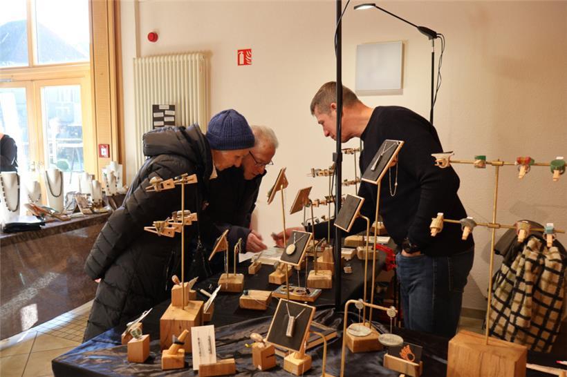 Frank Antony bei der Kundenberatung