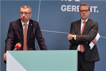 Frank Engel (l.) und Félix Eischen im Jahr 2019: Der damalige CSV-Generalsekretär Eischen hat offenbar den Arbeitsvertrag zwischen Engel und der ASBL mitunterschrieben – und nun auch die diesbezügliche Eingabe an die Staatsanwaltschaft
