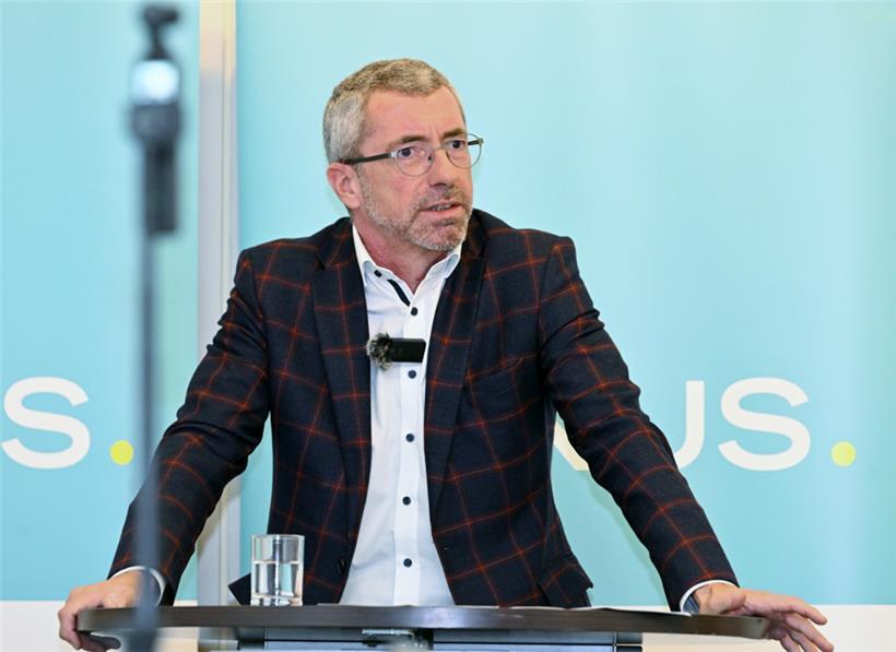 Frank Engel zeigte sich auf der Fokus-Pressekonferenz gewohnt angriffslustig
