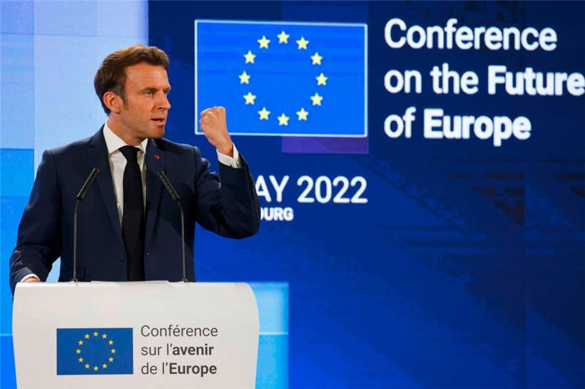 Frankreichs Präsident Emmanuel Macron legte seine Vorschläge während der Abschlussveranstaltung der Konferenz über die Zukunft Europas dar
