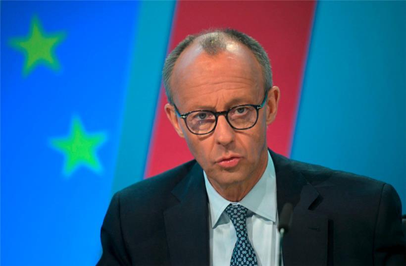 Frankreichs Präsident Emmanuel Macron und der designierte Bundeskanzler Friedrich Merz wollen die Beziehungen zwischen beiden Ländern neu beleben
