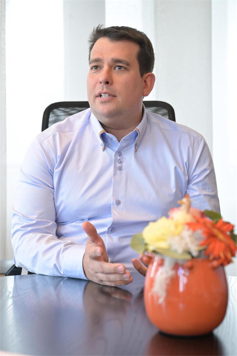 Fréd Ternes betont die Pflicht der Gemeinde für sauberes Trinkwasser trotz unpopulärer Ausgaben