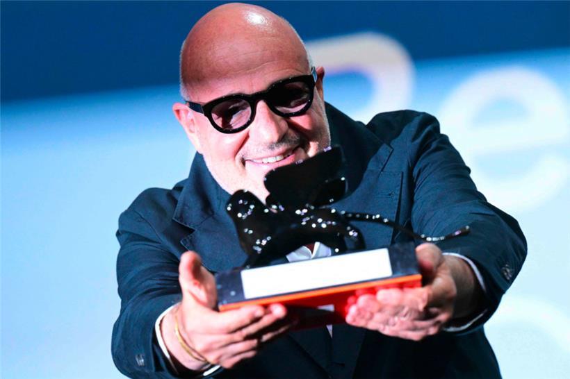 Freut sich über den Spezialpreis für seine Doku „Sotto le nuvole“ (Beyond the Clouds): der Regisseur Gianfranco Rosi
