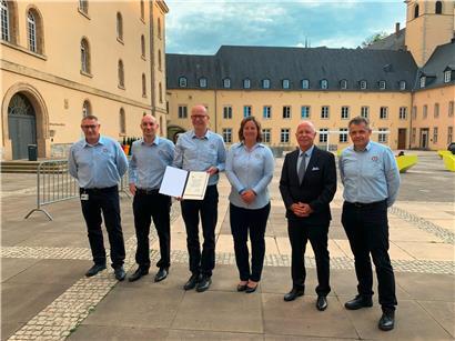 Freuten sich über die Auszeichnung: Olivier Fauris, Jérôme Pin, Frank Halmes, Antje Voss, René Closter und Didier Dandrifosse  
