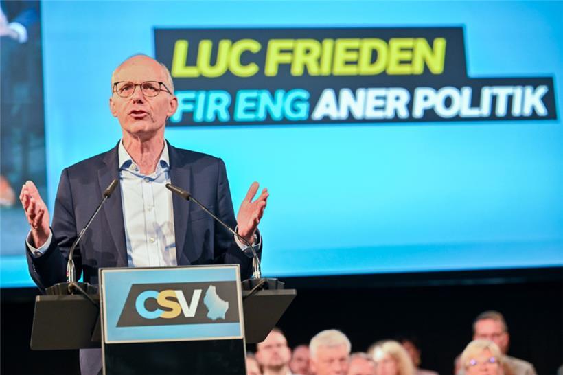 Frieden schwört seine Anhänger auf den Wahlkampf ein
