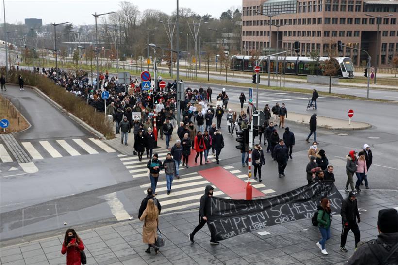 Friedlich zogen die Demonstranten zur place de l’Europe