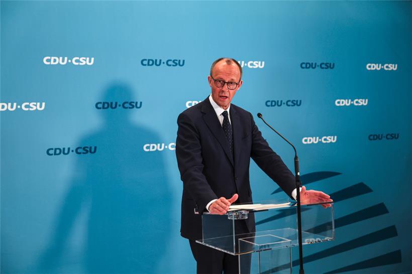 Friedrich Merz, CDU-Bundesvorsitzender und Fraktionsvorsitzender der CDU/CSU-Fraktion im Bundestag, gibt ein Statement zu dem tödlichen Angriff in einem Park in Aschaffenburg
