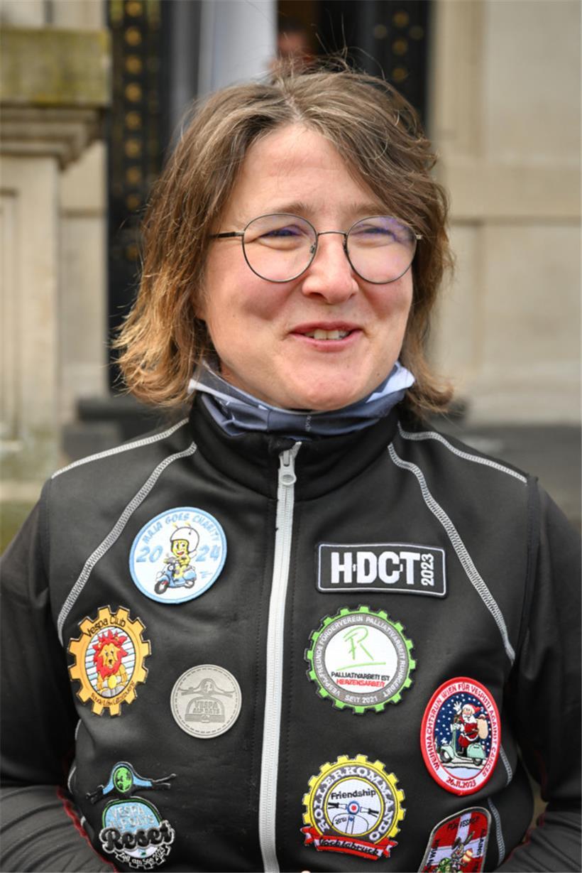 Froh und erleichtert: Sandy Häfele bei ihrer Ankunft in Düdelingen
