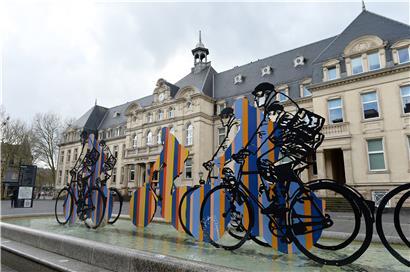 Früher fuhren viele Schmelzarbeiter mit dem Fahrrad zur Schicht. Ob der Drahtesel in Zukunft wieder das Stadtbild bestimmen soll, werden die Ergebnisse der Befragung zeigen.
