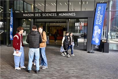 Früher war die Studentenmesse in der Luxexpo, seit fünf Jahren ist sie auf Belval: „Damals gab es diesen Wow-Effekt, das hat Lust auf Zukunft gemacht – und das ist weg“, sagt ACEL-Vertreterin Sophie Mangen
