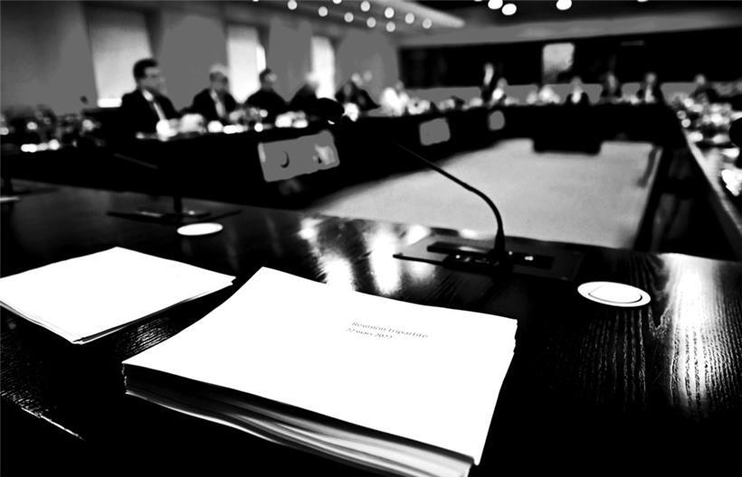 Frühes Wiedersehen: Werden weitere Indextranchen fallen, ist im Tripartite-Accord ein erneutes Zusammentreffen zwischen Regierung, Gewerkschaften und Patronat vereinbart worden
