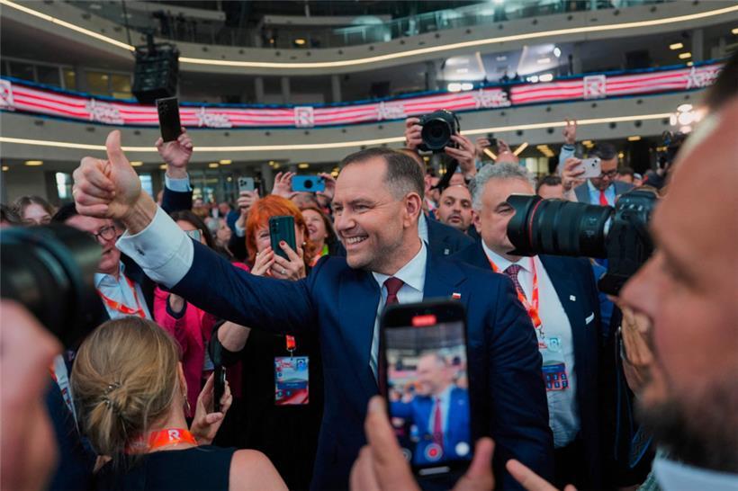 Führt mit hauchdünnem Vorsprung: der Ex-Boxer Karol Nawrocki, Favorit der rechtspopulistischen PiS
