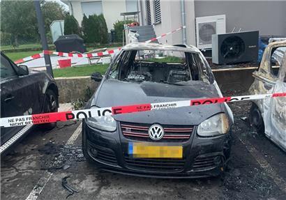 Fünf Autos haben in der Nacht zum 16. September auf einem Parkplatz in Bascharage gebrannt
