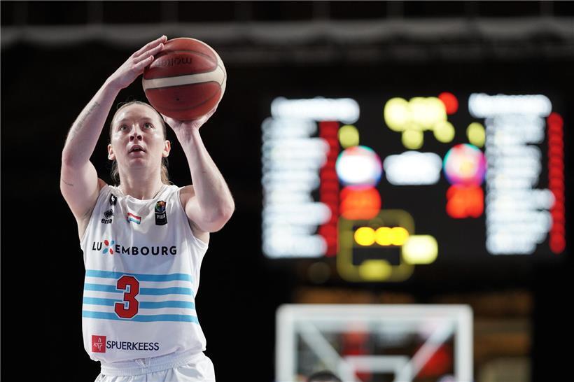 Anne Simon freut sich über erfolgreichen Wechsel zum Fußballverein Campobasso in Italien