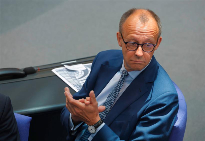 Für CDU-Chef Friedrich Merz sind die Grünen der Hauptgegner, nicht die rechtsextremistische AfD
